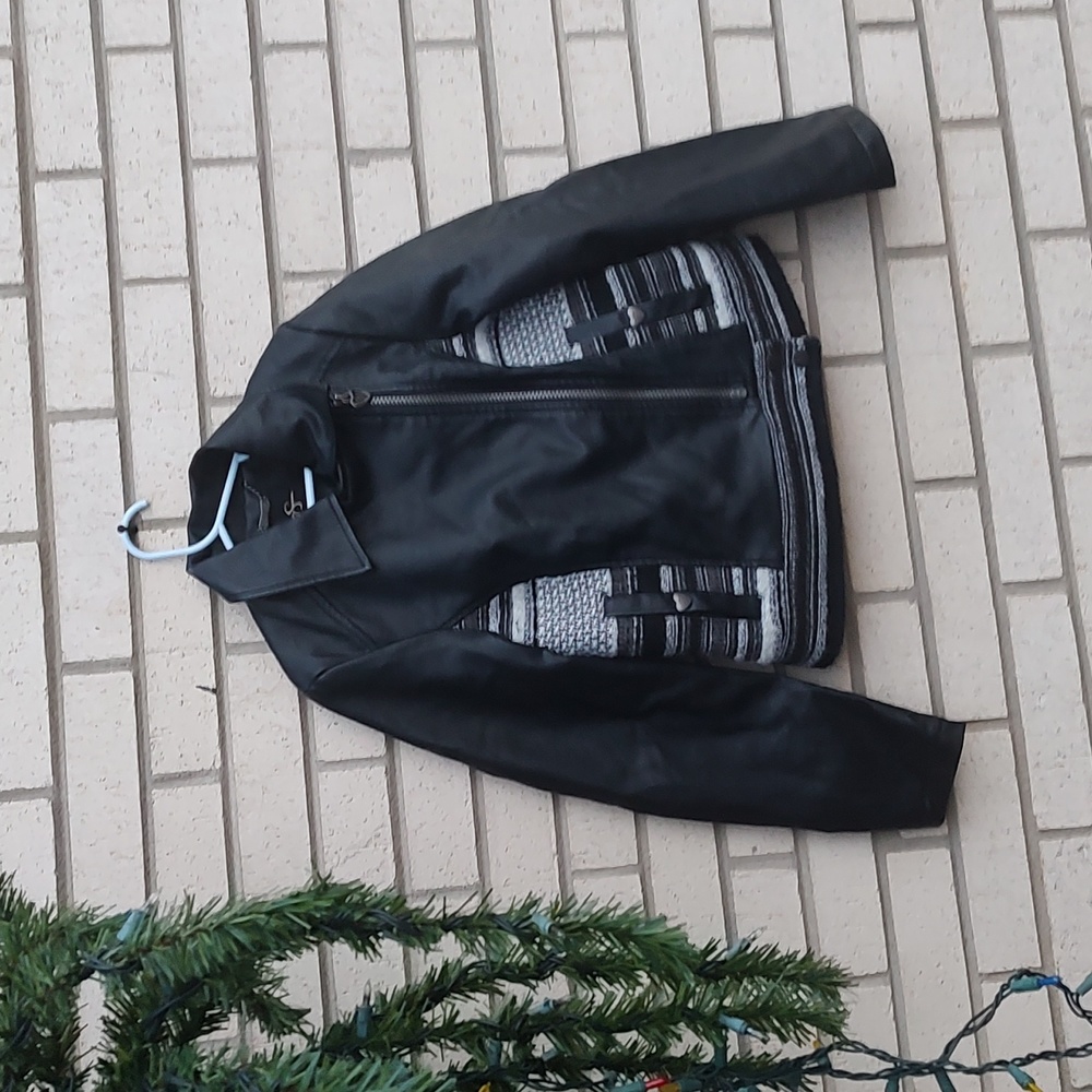 Jessica Simpson Jacket - Picture 5 of 11